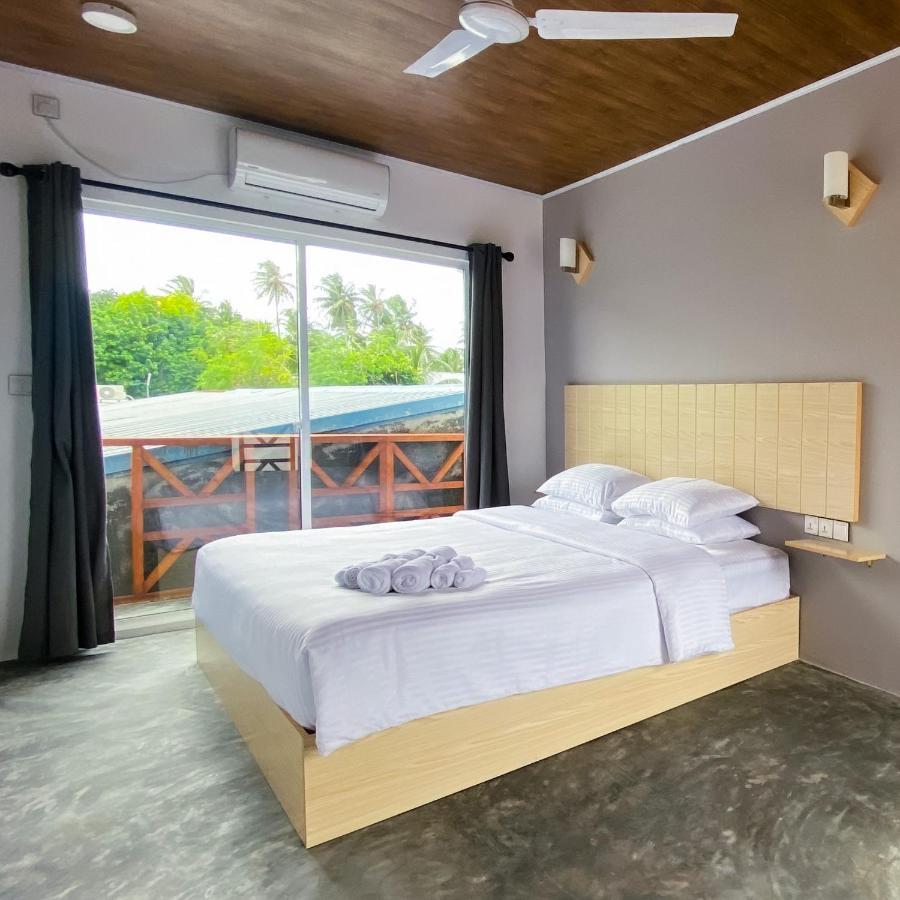 The Zen Den Hotel Thulusdhoo Buitenkant foto