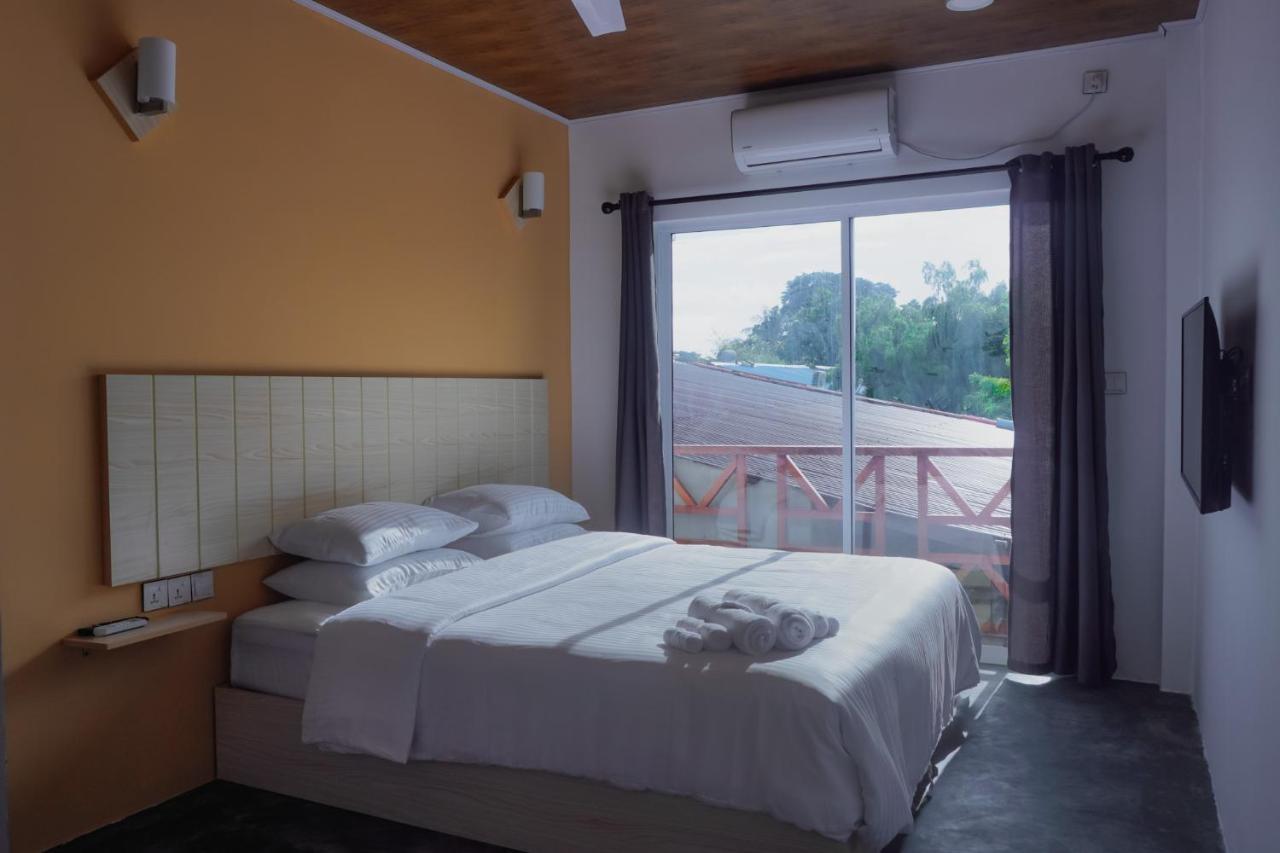 The Zen Den Hotel Thulusdhoo Buitenkant foto