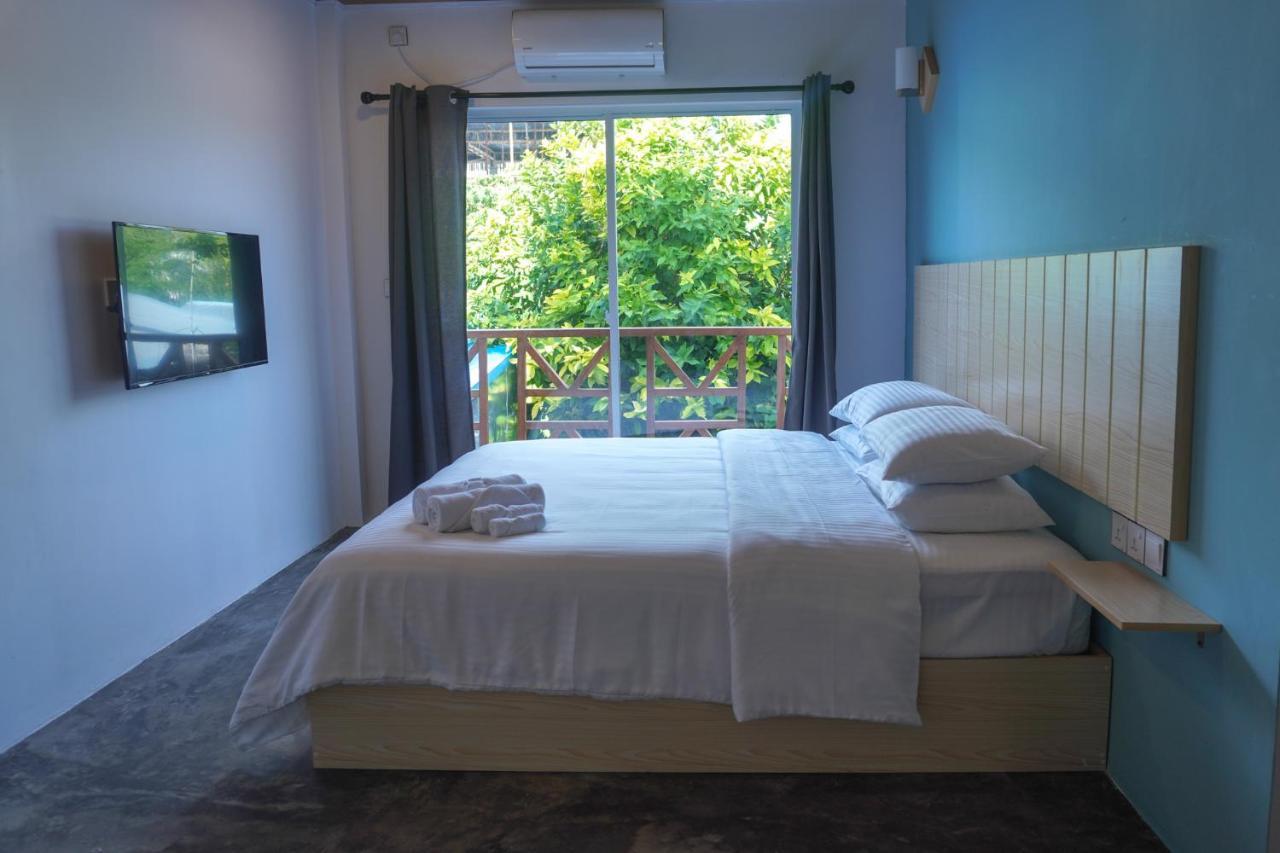 The Zen Den Hotel Thulusdhoo Buitenkant foto