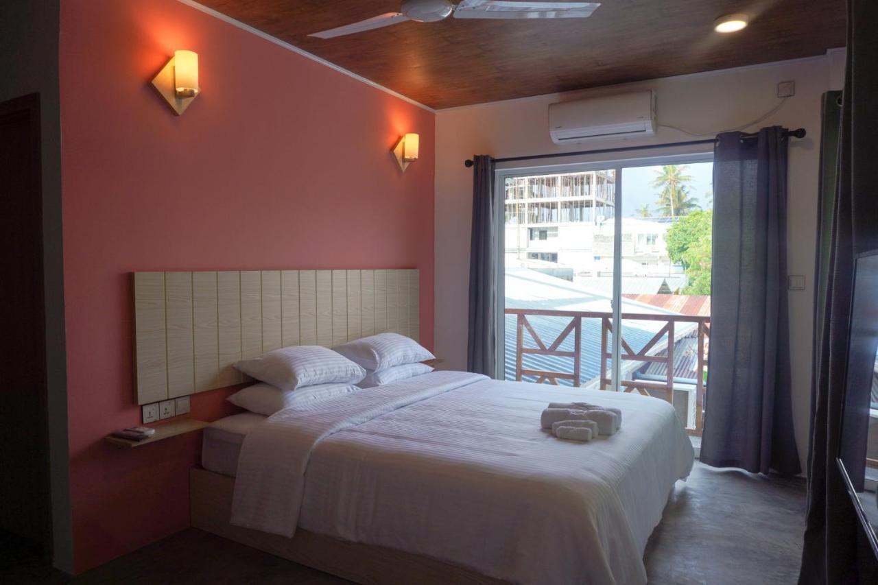 The Zen Den Hotel Thulusdhoo Buitenkant foto