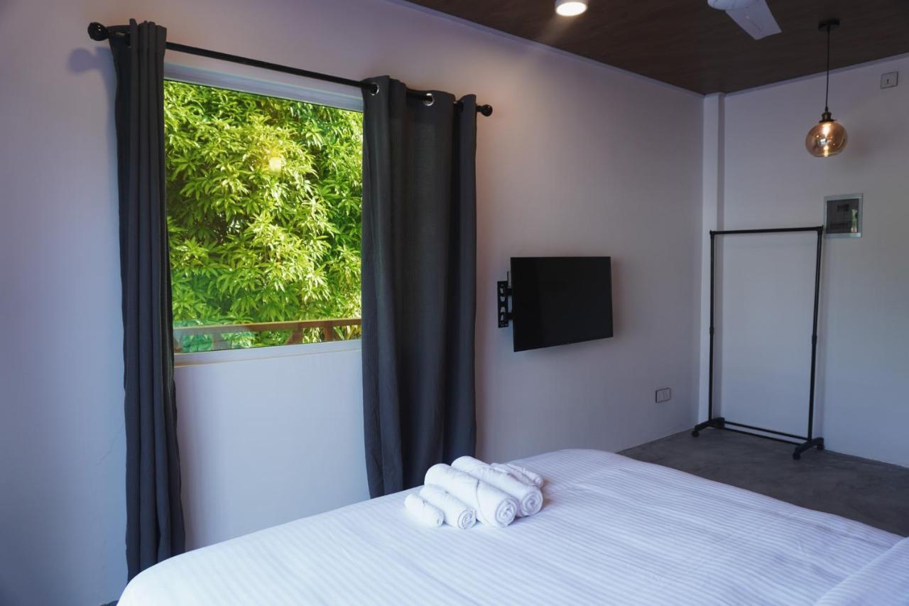 The Zen Den Hotel Thulusdhoo Buitenkant foto