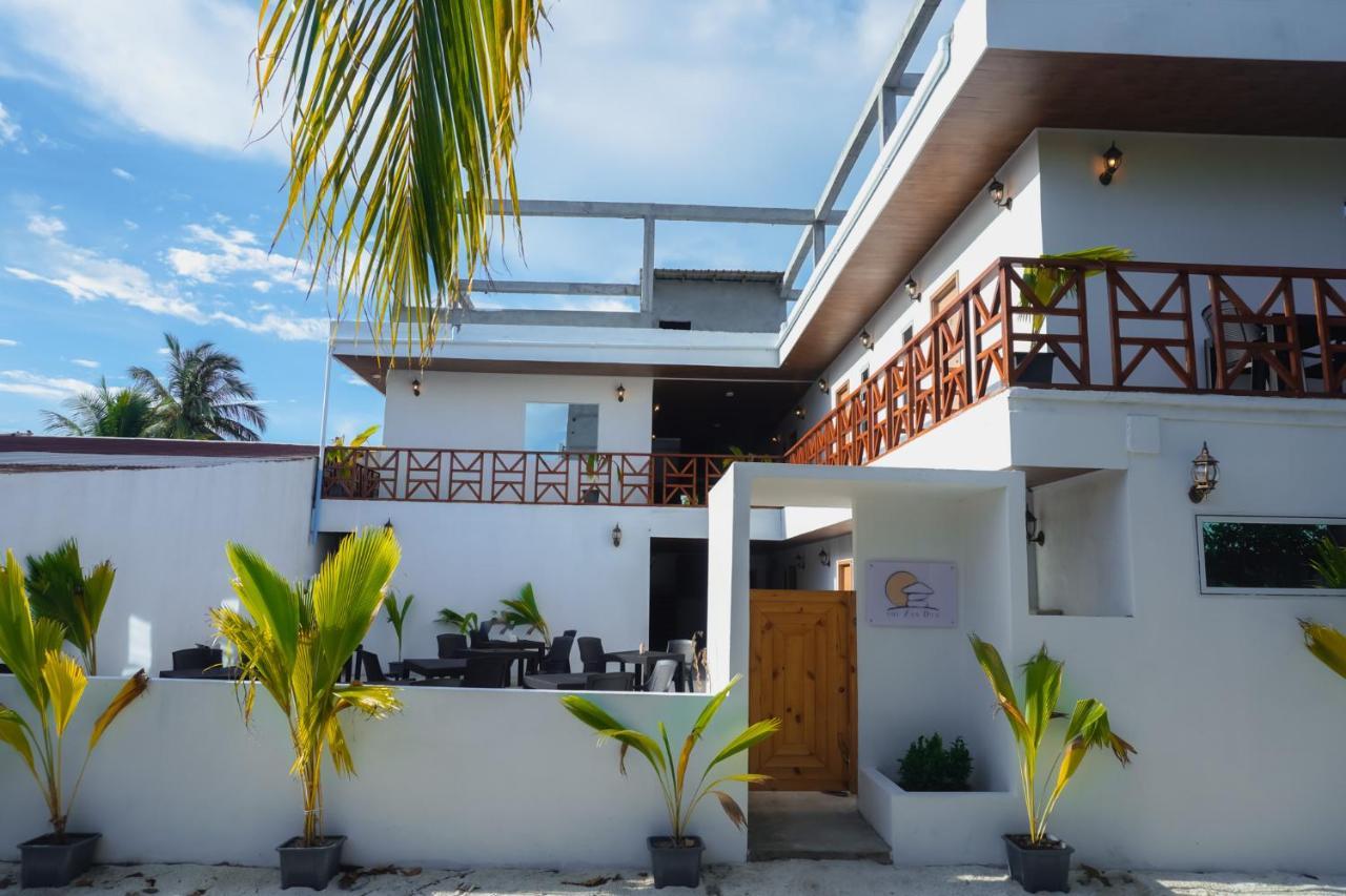 The Zen Den Hotel Thulusdhoo Buitenkant foto