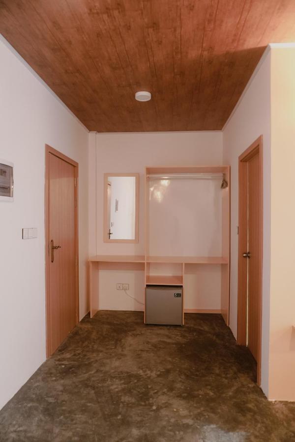 The Zen Den Hotel Thulusdhoo Buitenkant foto
