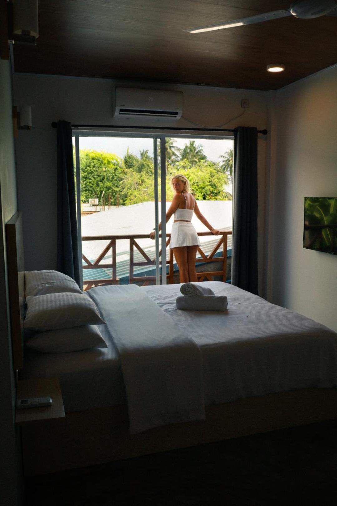 The Zen Den Hotel Thulusdhoo Buitenkant foto