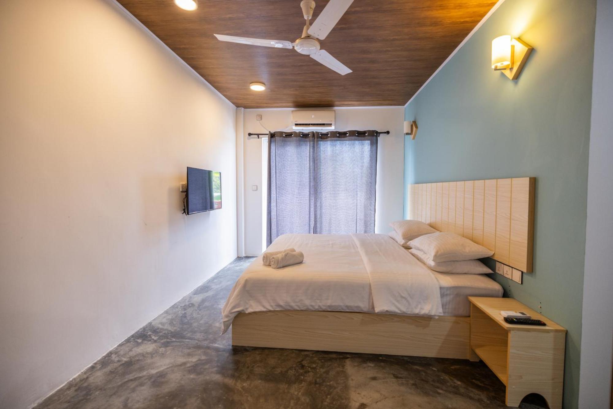 The Zen Den Hotel Thulusdhoo Buitenkant foto
