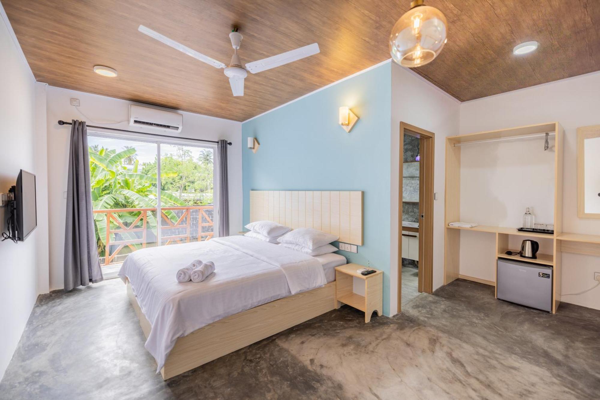 The Zen Den Hotel Thulusdhoo Buitenkant foto