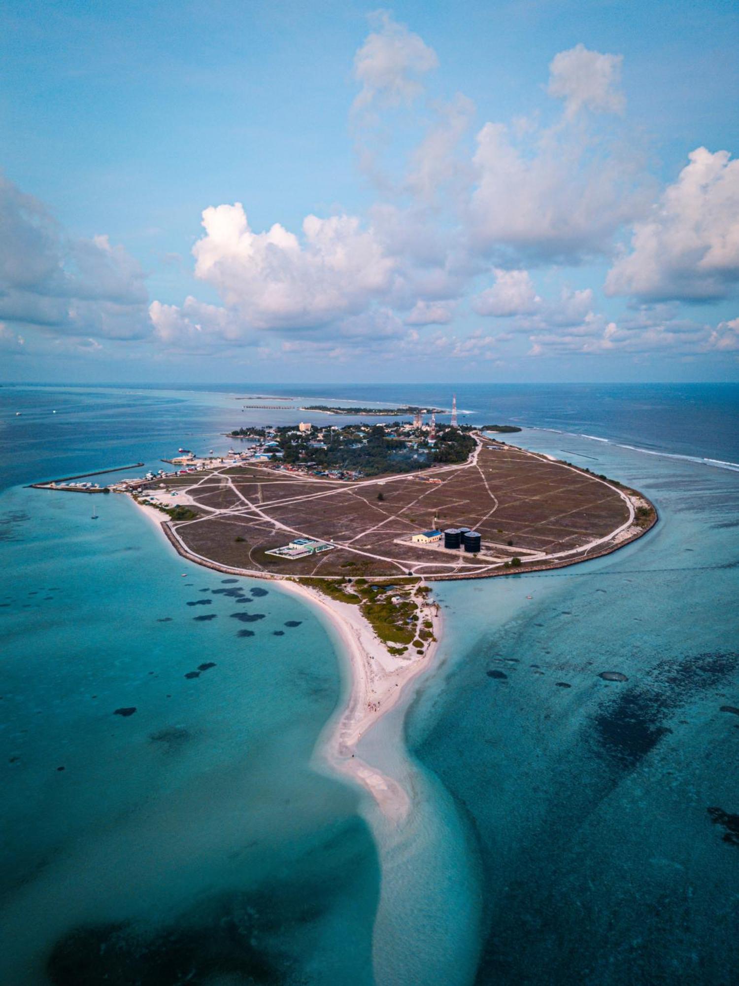 The Zen Den Hotel Thulusdhoo Buitenkant foto